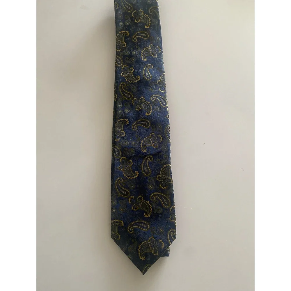 BOCARA Mens Silk Tie Navy Blue Gold Paisley Formal Necktie
